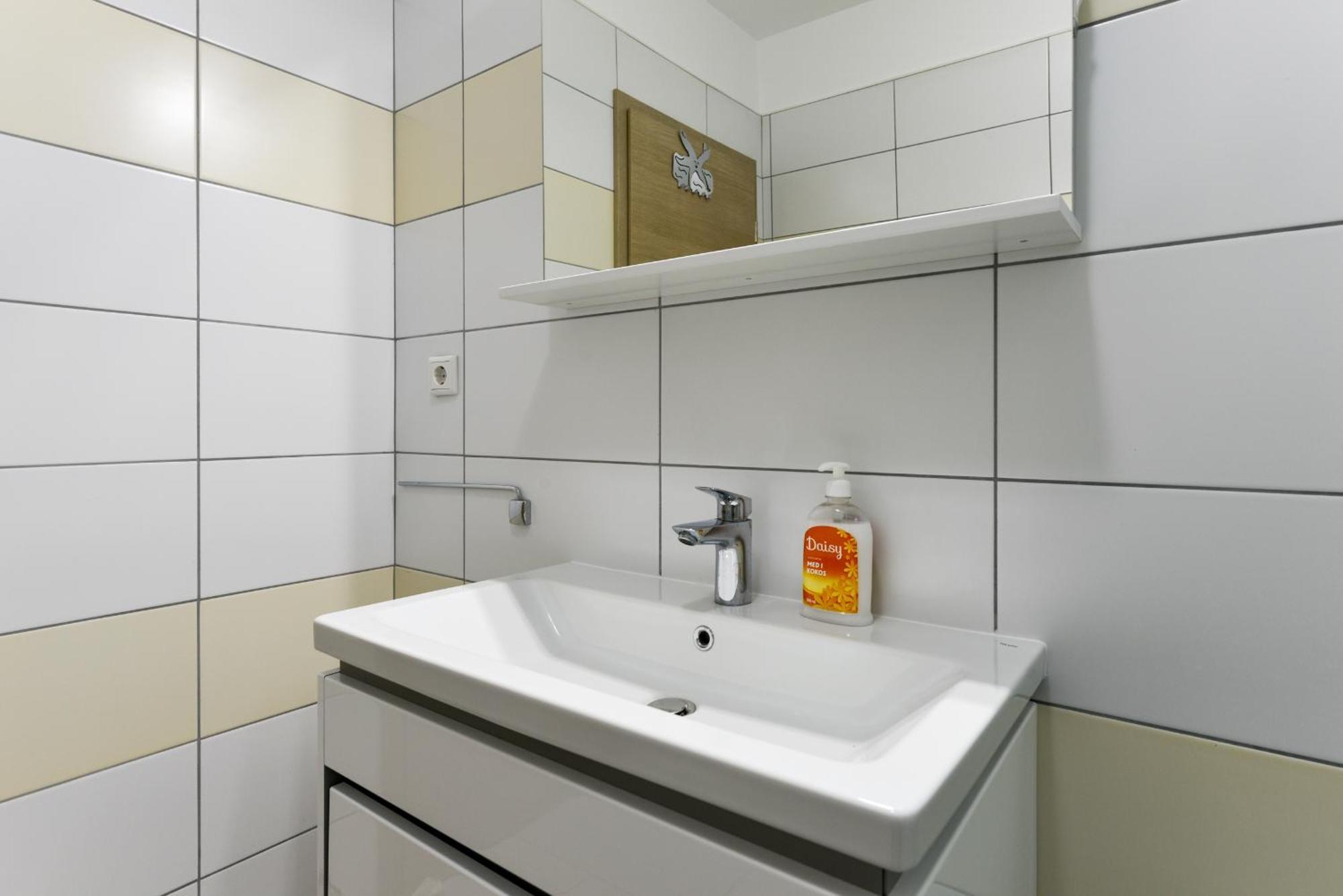Apartmani Martin Mit Beheiztem Pool With Heated Pool Бибинье Номер фото
